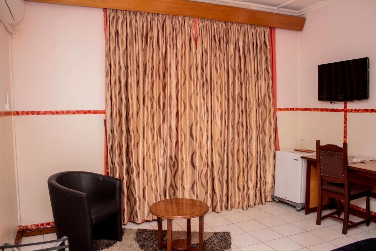 Park Hotel Lubumbashi Exterior foto